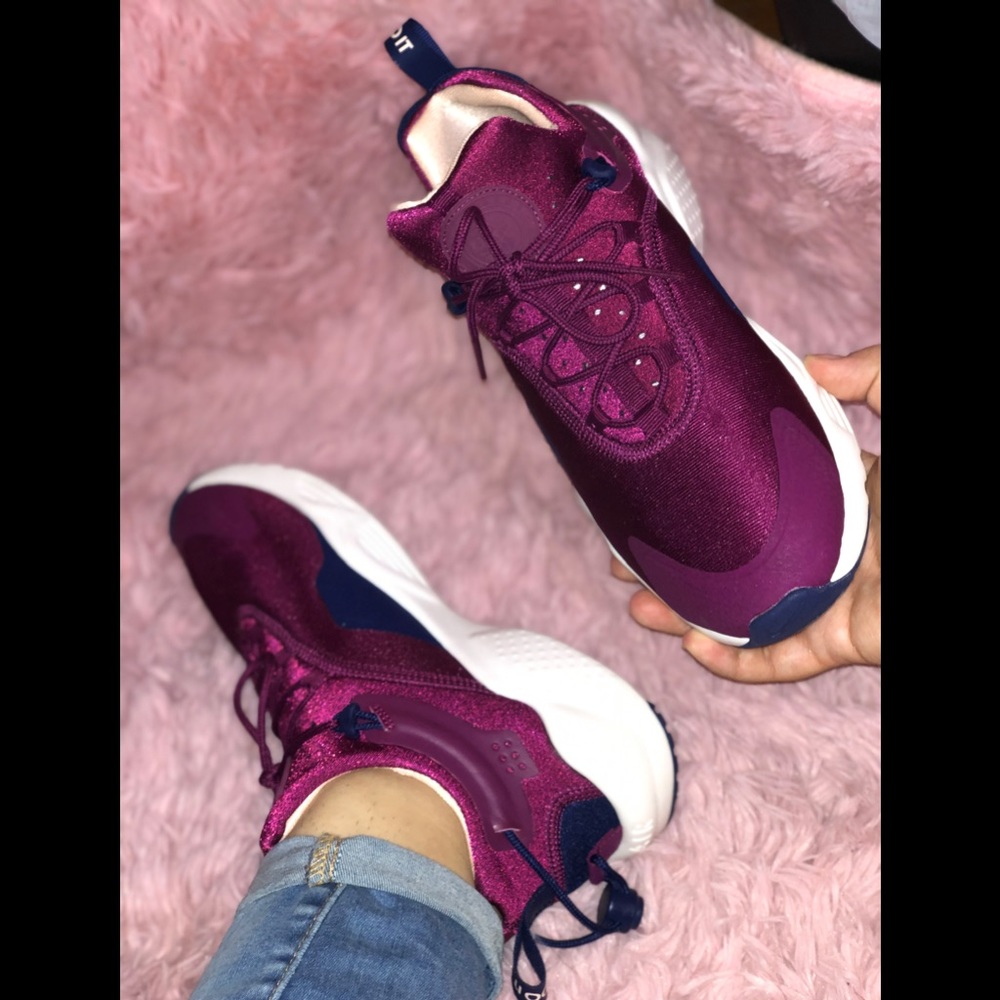 Nike Air Huarache City Move